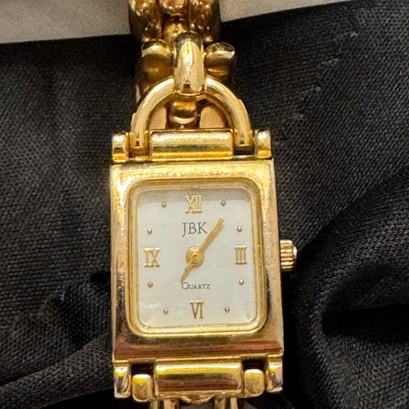 JBK Jackie O’ Gold Tone Chain Link Watch - Picture 6 of 8